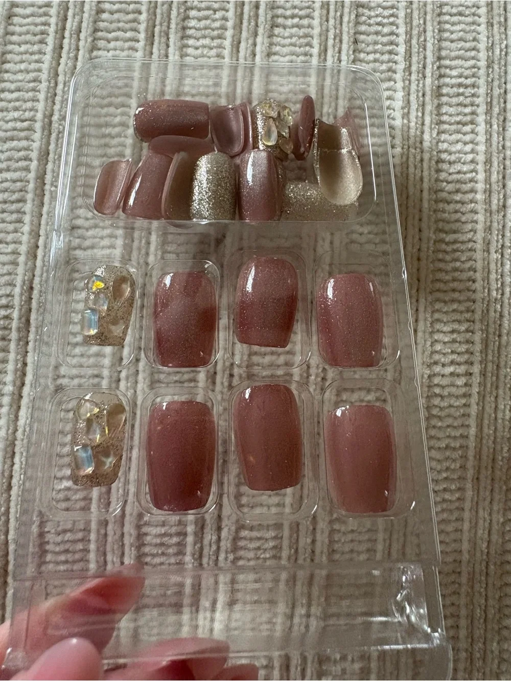24 New Mauve Pink Press-On Nail Set with Gold Glitter Accents - Picture 3 of 4
